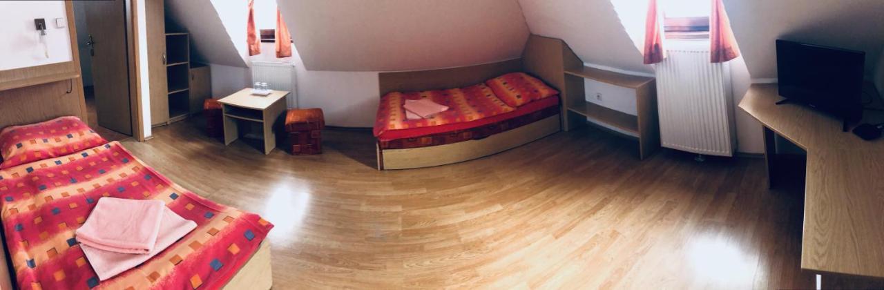 Penzion Pramen Liptovske Sliace Εξωτερικό φωτογραφία
